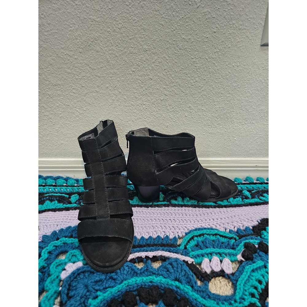 Vionic‎ Gladiator Heeled Black Suede Sandals Women's Size 8.5
